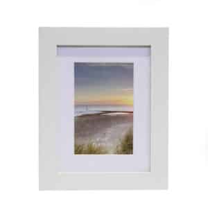 PHOTO FRAME 6 X 8" WITH MAT BOARD INSERT FOR 4X6" (White)